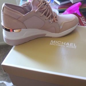 New w/box, women, 9.5, Micheal Kors, sneaker